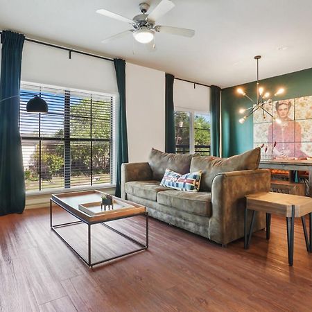 Apartamento Stylish 4Br With Smart Tv And Free Garage Parking Austin Exterior foto