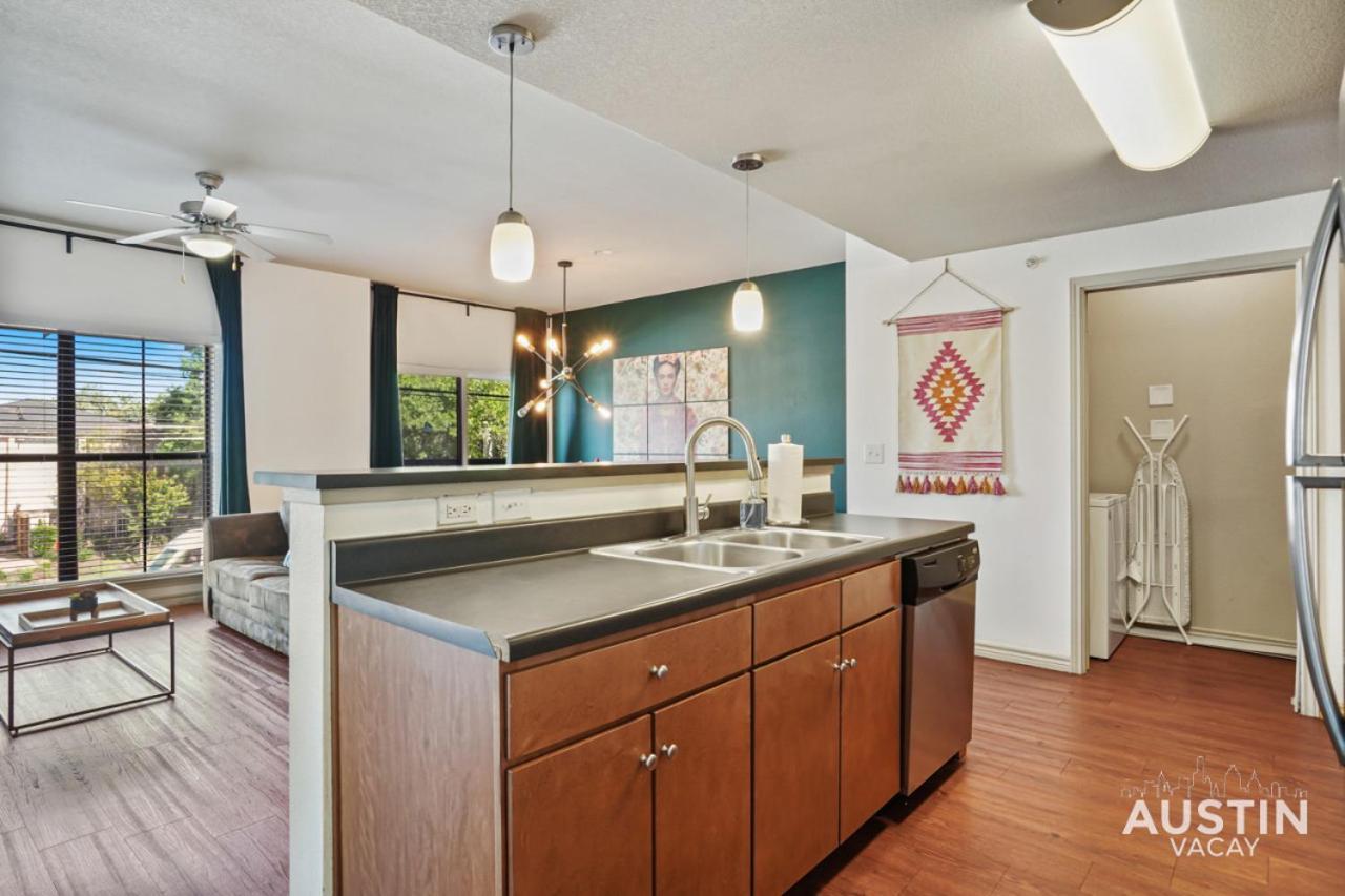 Apartamento Stylish 4Br With Smart Tv And Free Garage Parking Austin Exterior foto