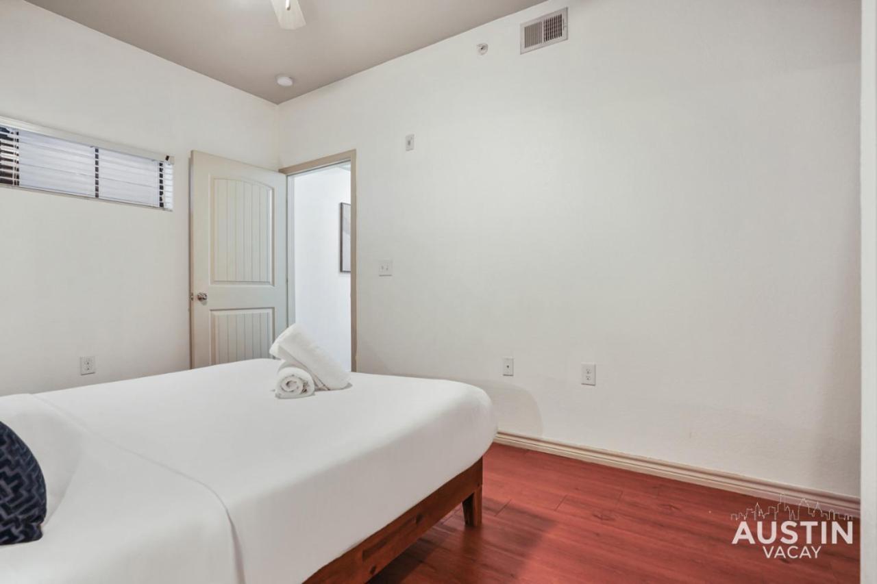 Apartamento Stylish 4Br With Smart Tv And Free Garage Parking Austin Exterior foto